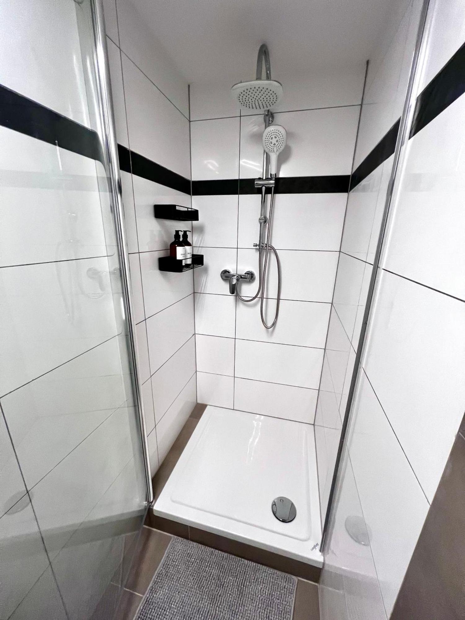 Main Cozy Casa Am Ringpark Free Parking Apartment Wurzburg Luaran gambar